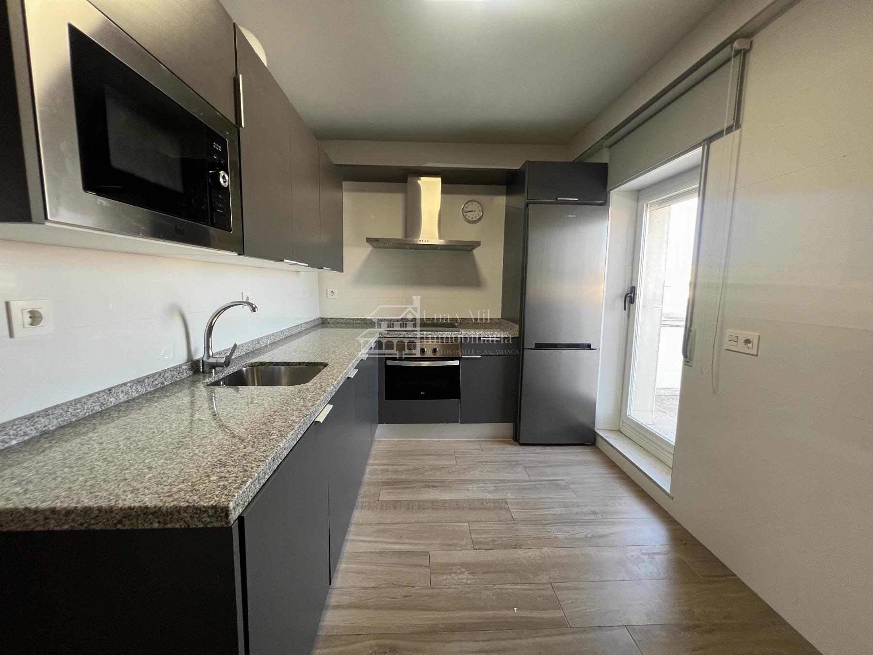 For sale of penthouse in Salamanca
