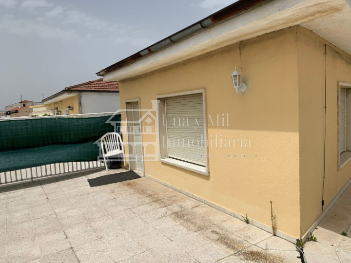 For sale of penthouse in Salamanca