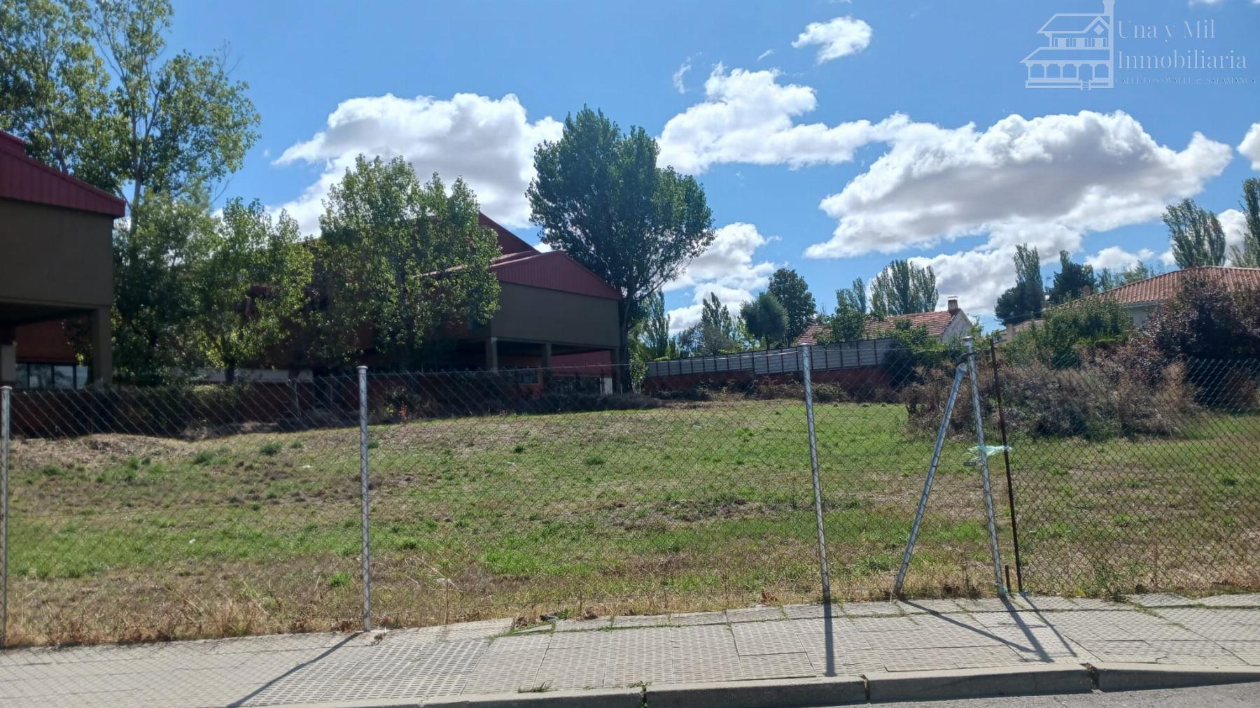 For sale of land in Santa Marta de Tormes