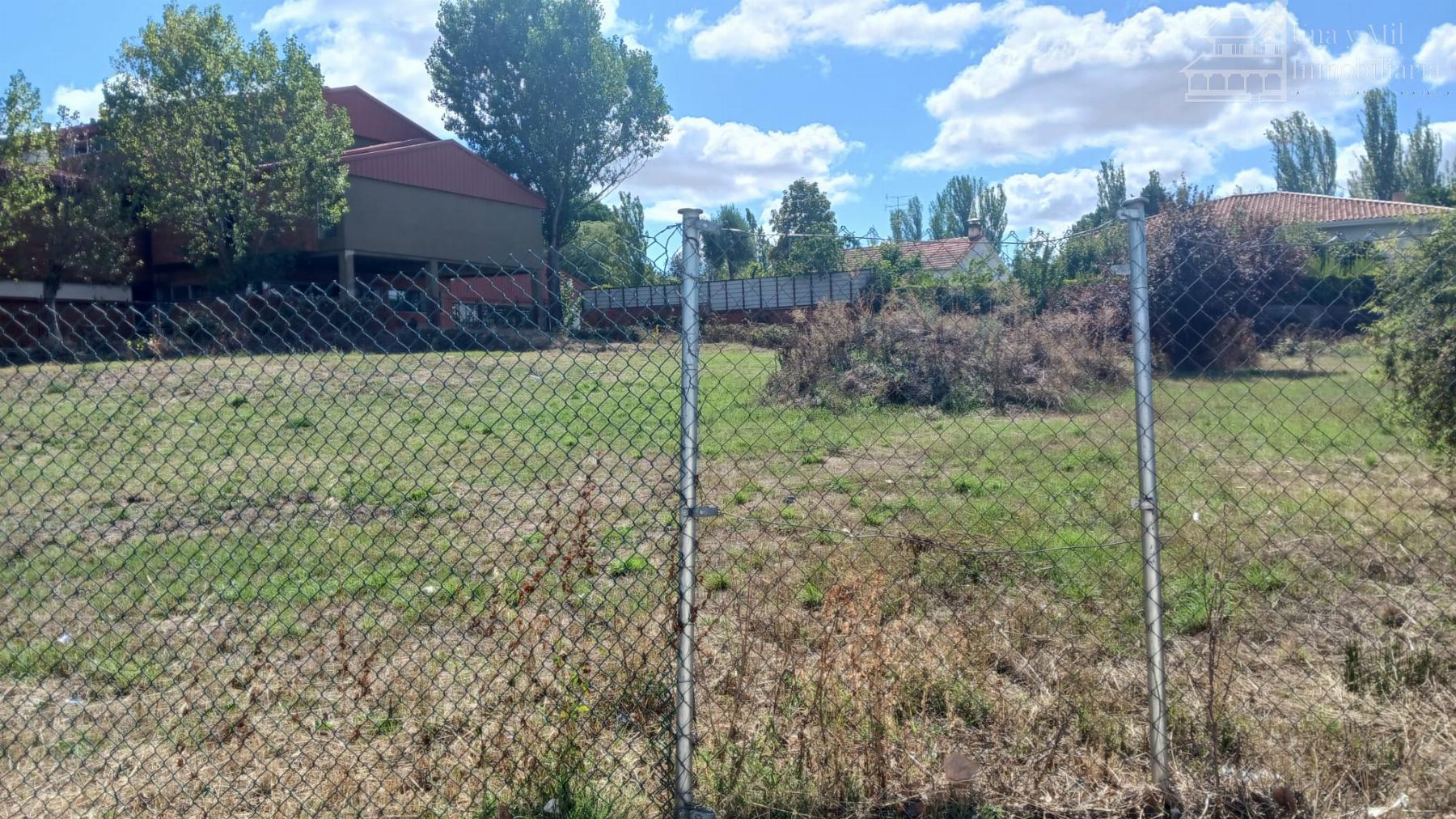 For sale of land in Santa Marta de Tormes
