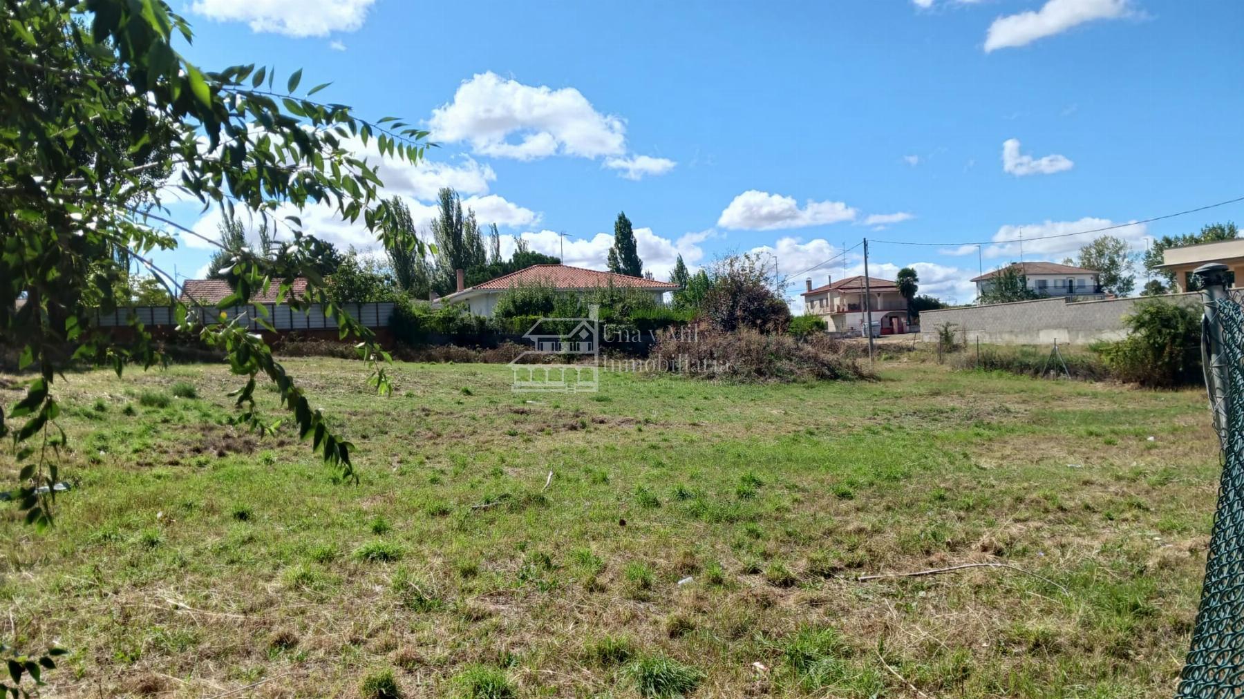 For sale of land in Santa Marta de Tormes