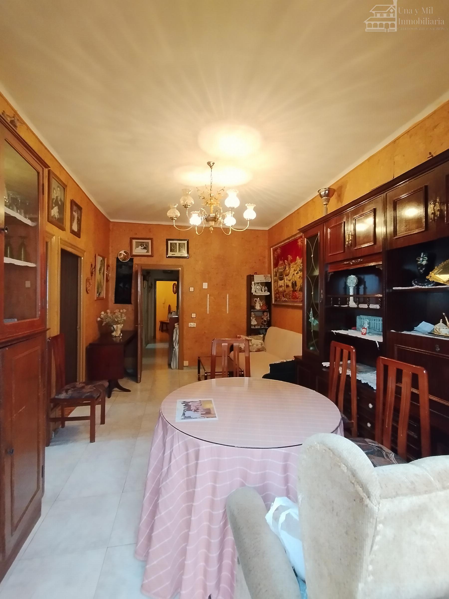 For sale of flat in Salamanca