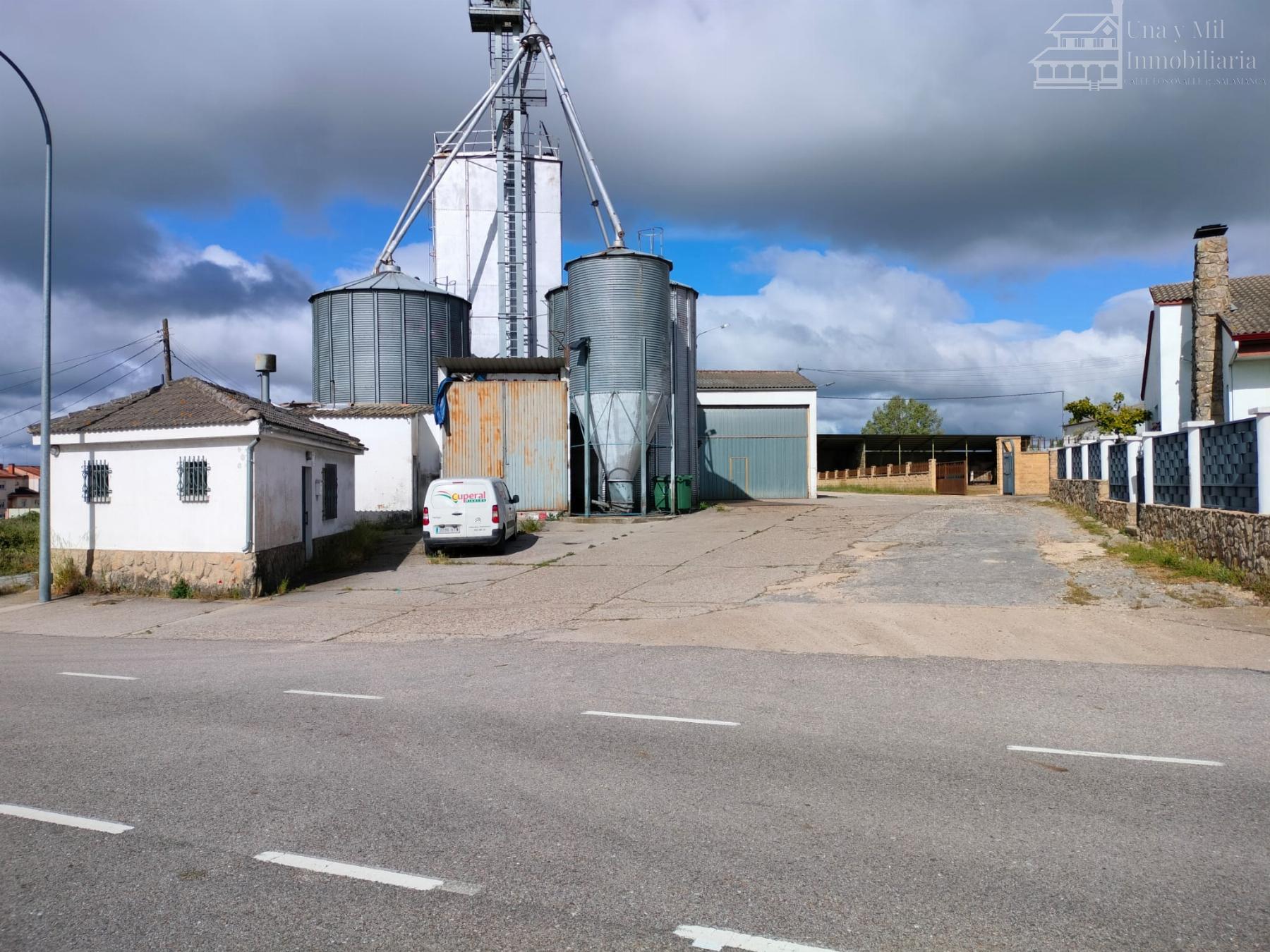 Venta de nave industrial en Vitigudino