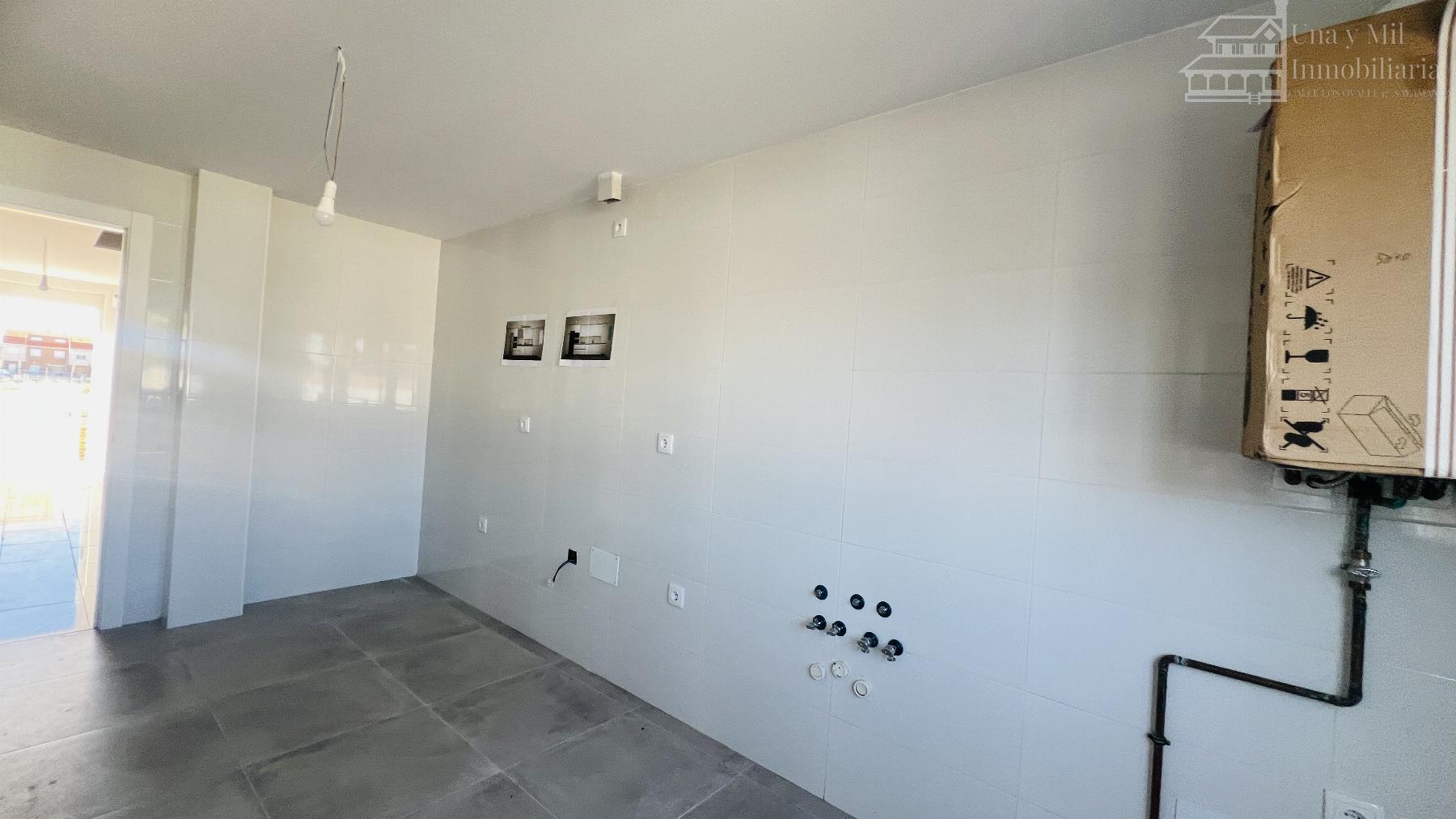 Venta de chalet en Villares de la Reina