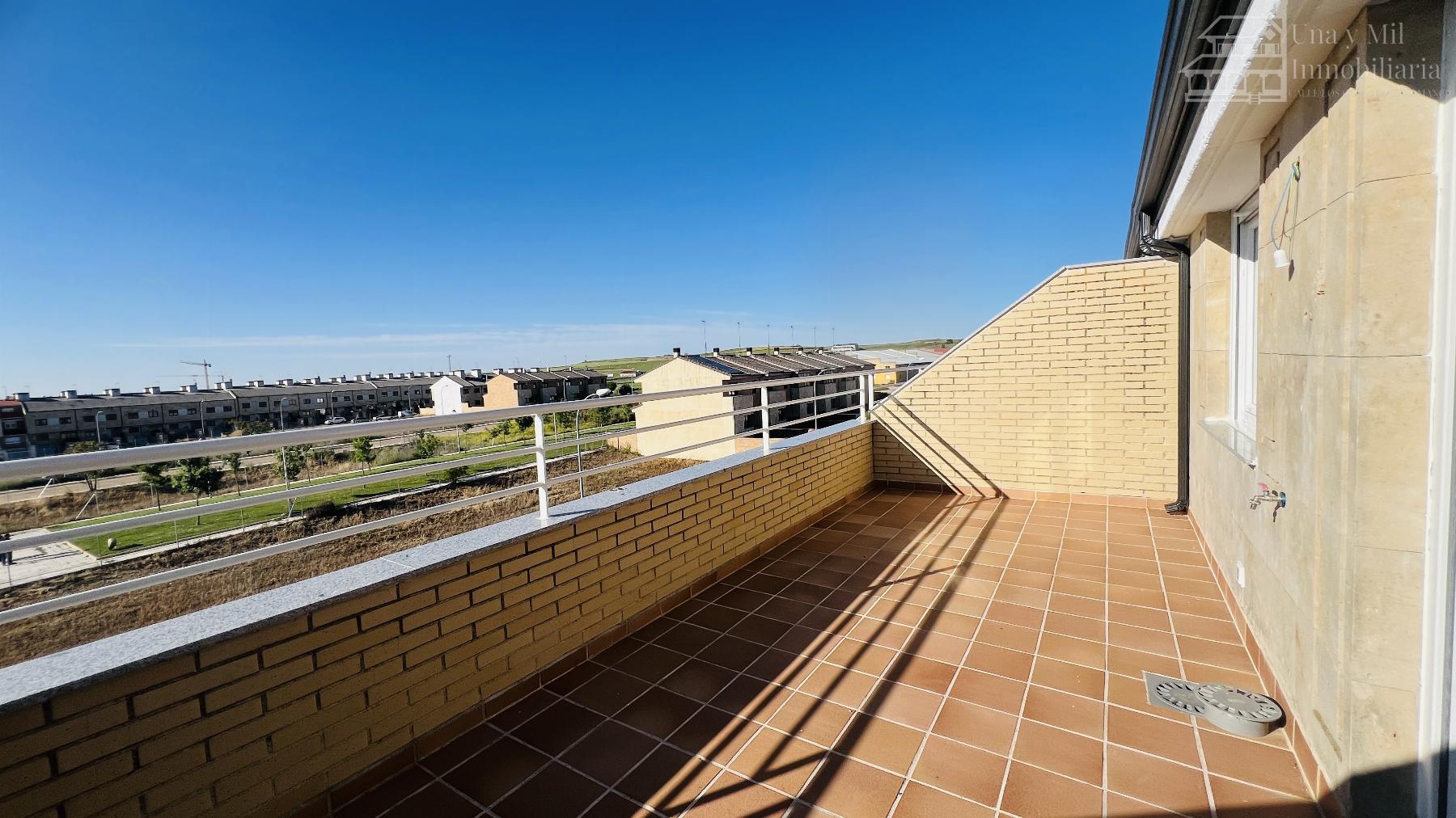 Venta de chalet en Villares de la Reina