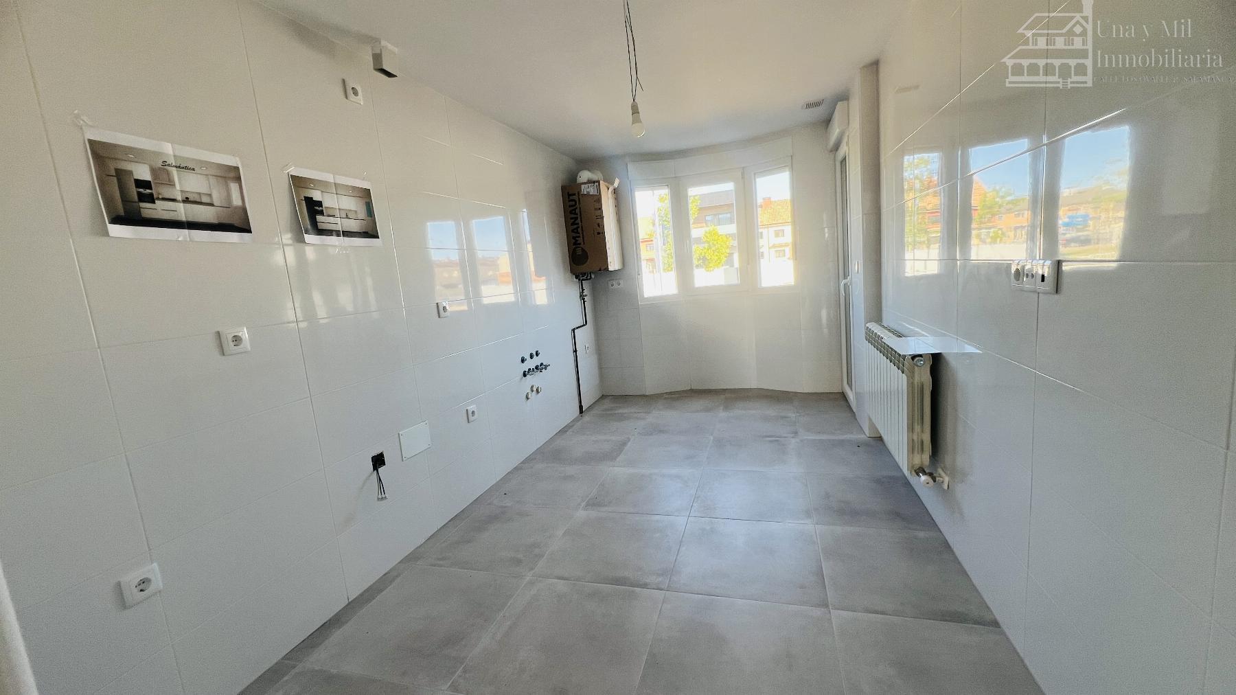 Venta de chalet en Villares de la Reina