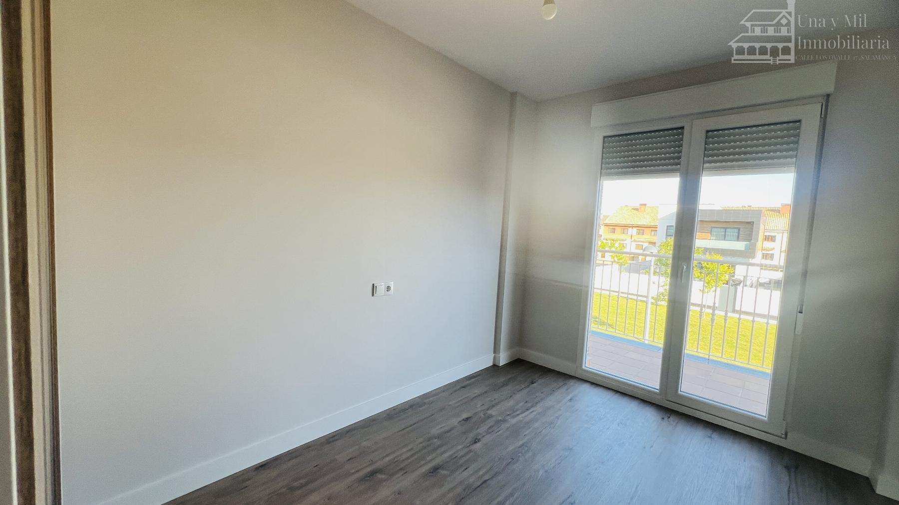 Venta de chalet en Villares de la Reina