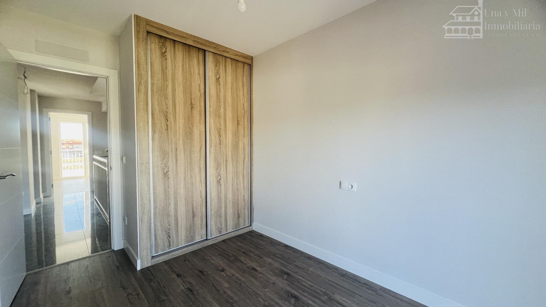 Venta de chalet en Villares de la Reina