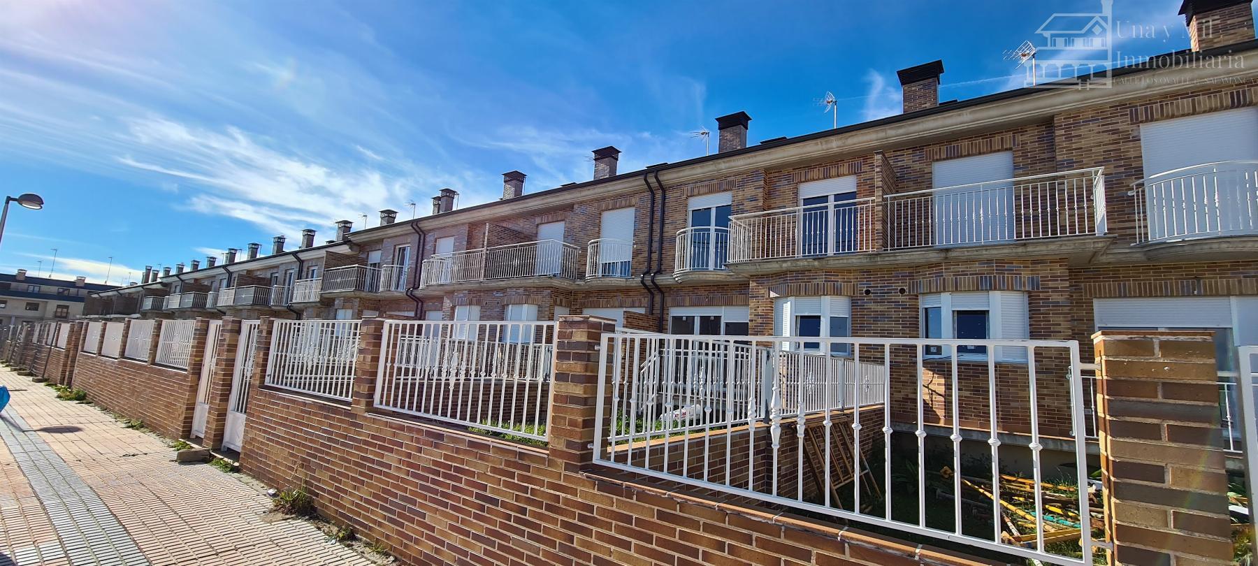 Venta de chalet en Villares de la Reina