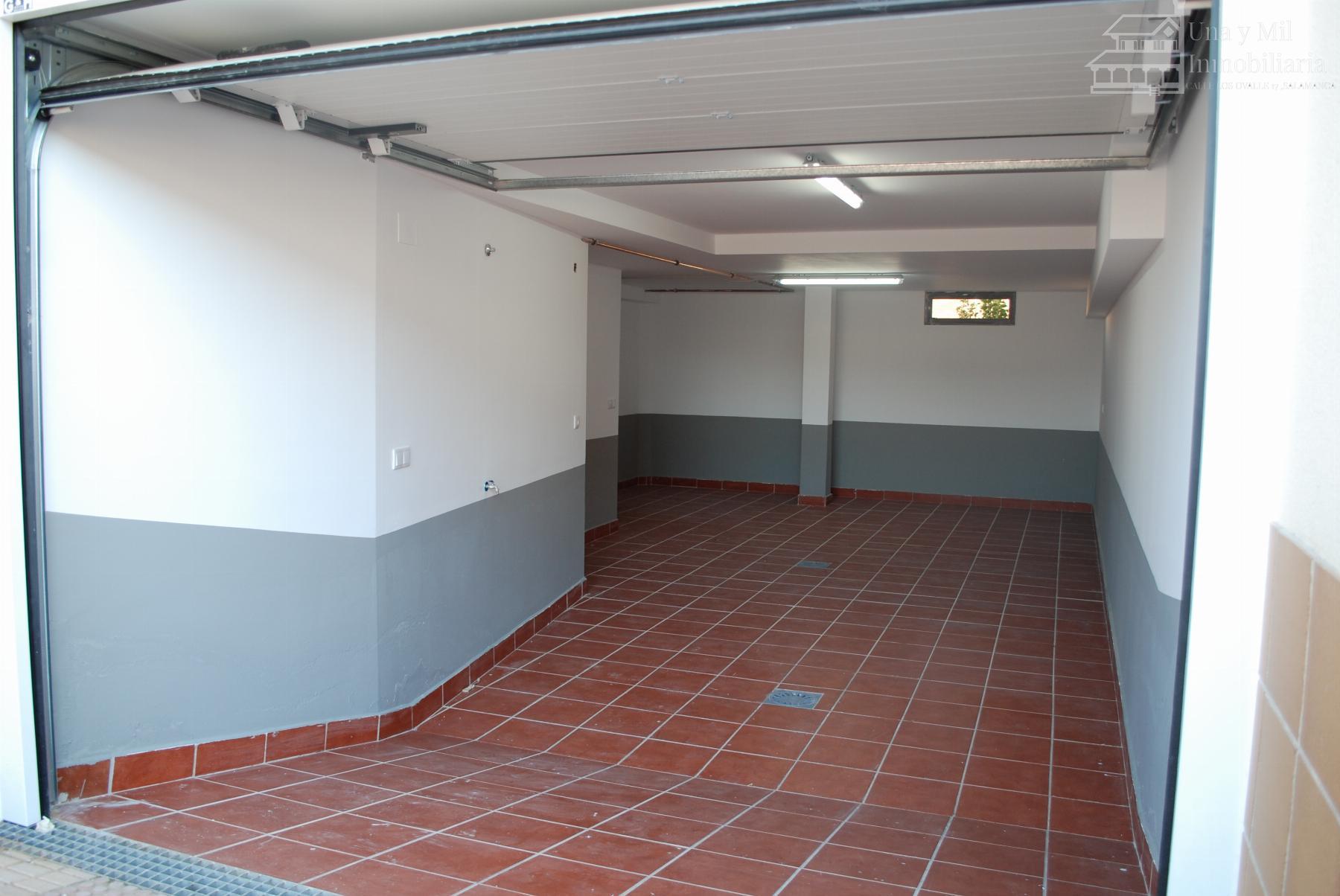 Venta de chalet en Villares de la Reina