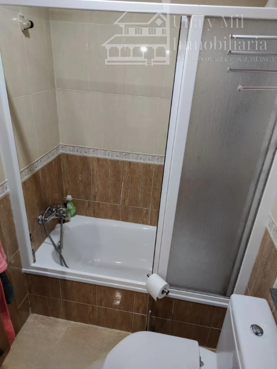 For sale of flat in Villares de la Reina