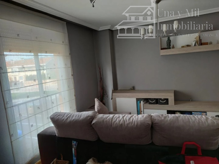 For sale of flat in Villares de la Reina
