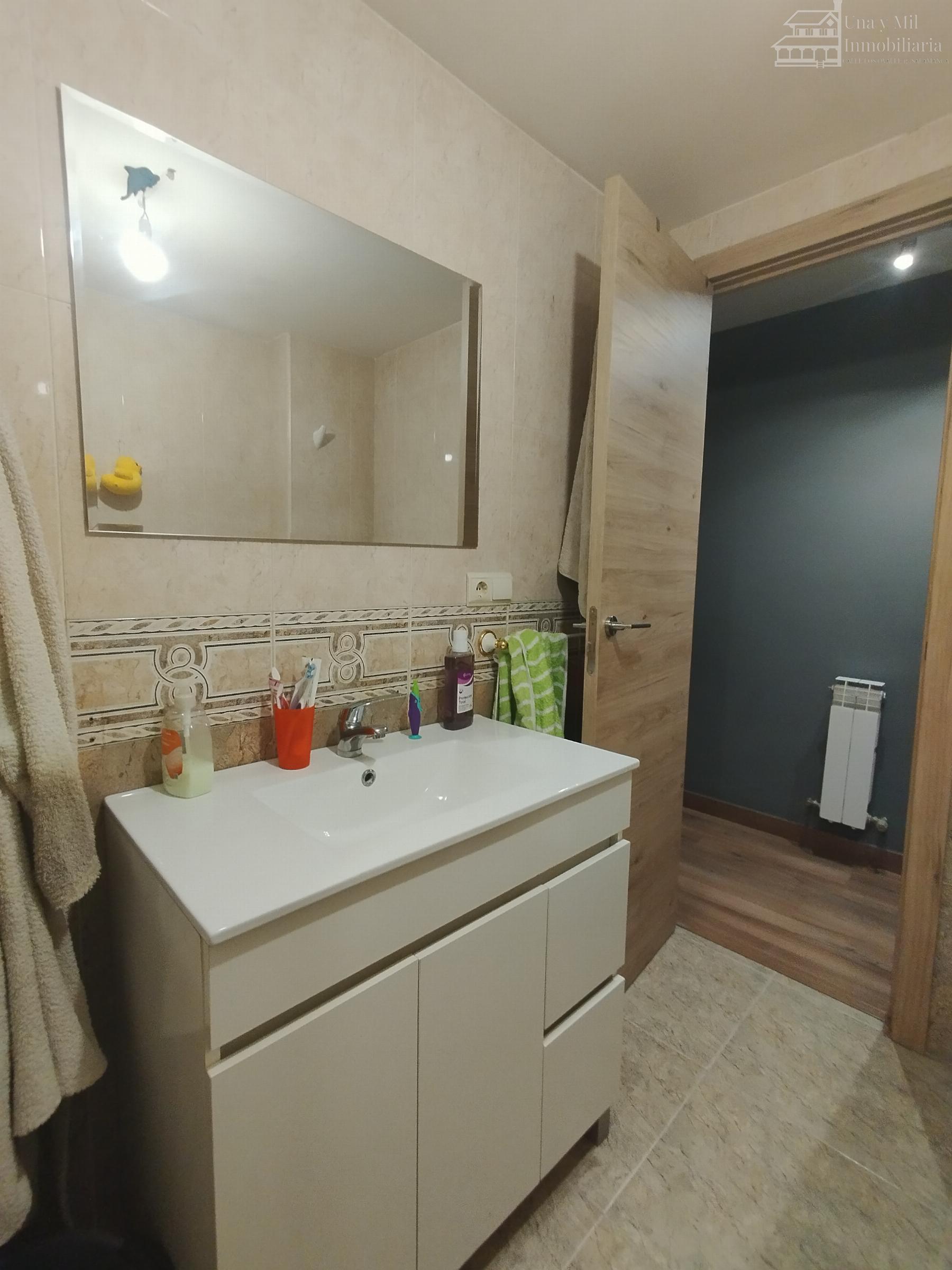 For sale of flat in Doñinos de Salamanca