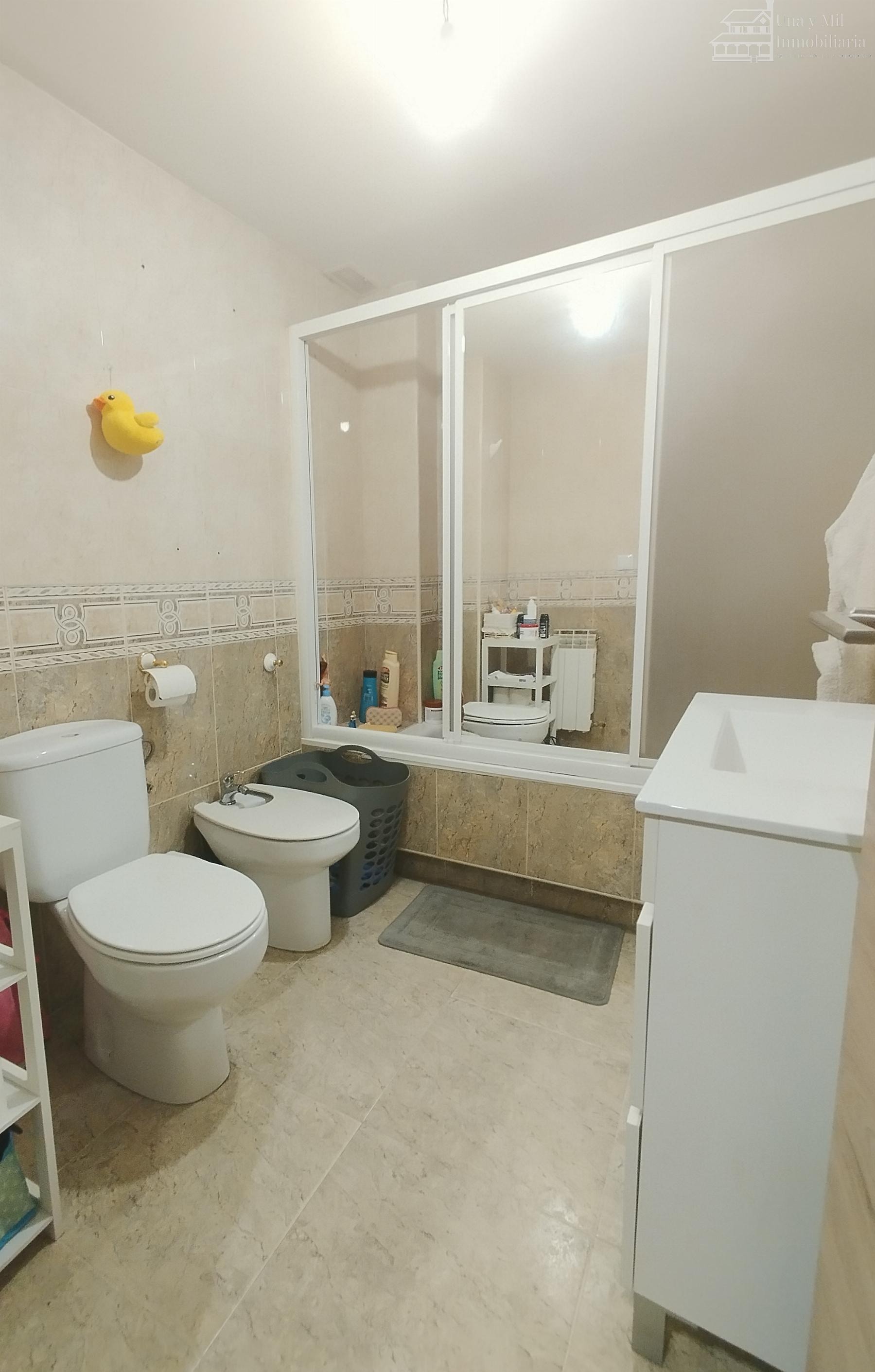 For sale of flat in Doñinos de Salamanca
