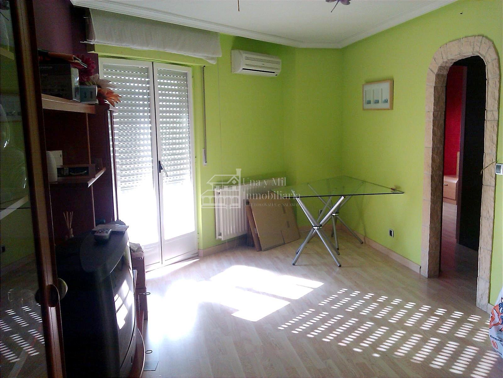 For sale of flat in Villamayor