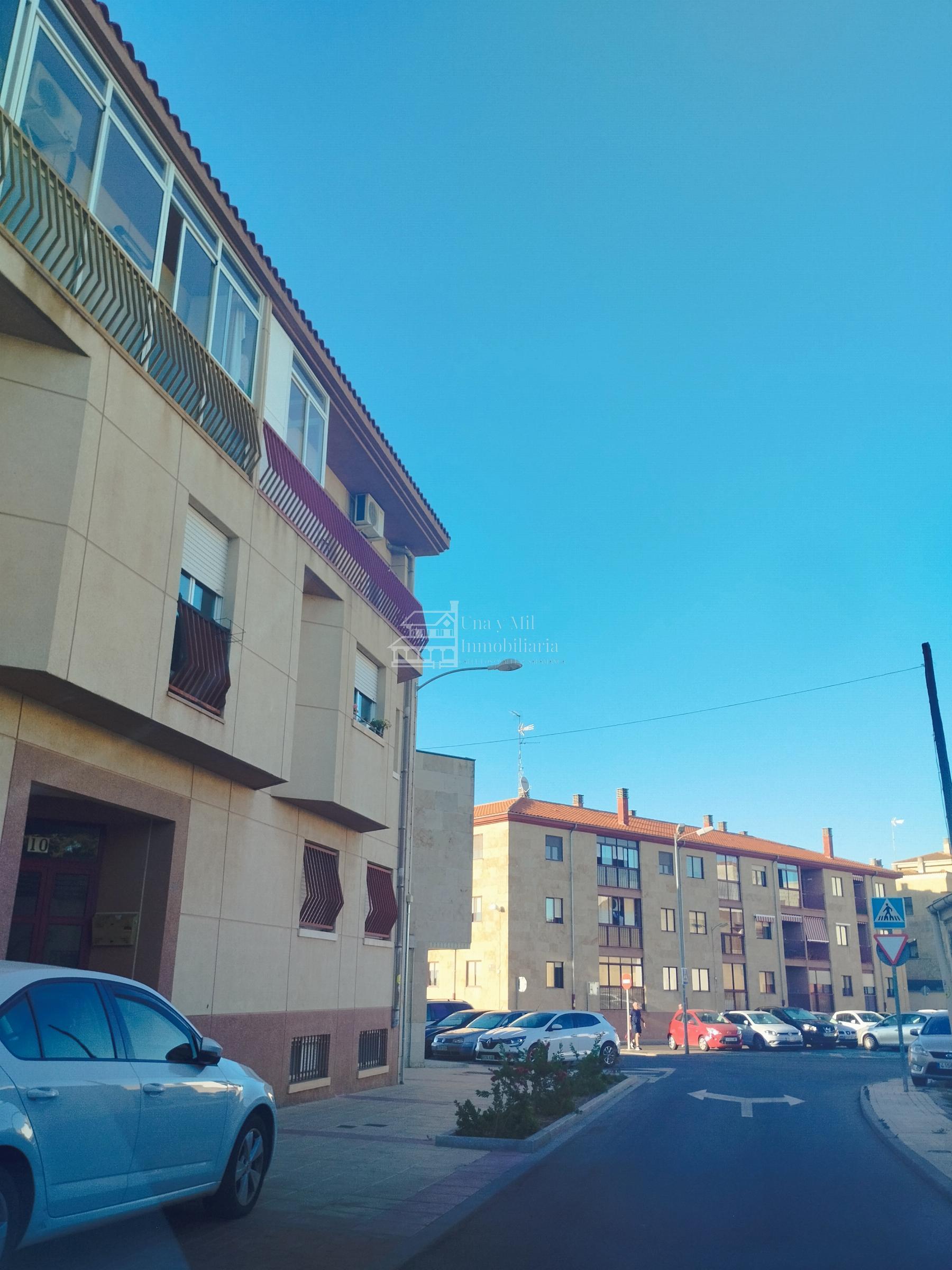 For sale of flat in Villamayor