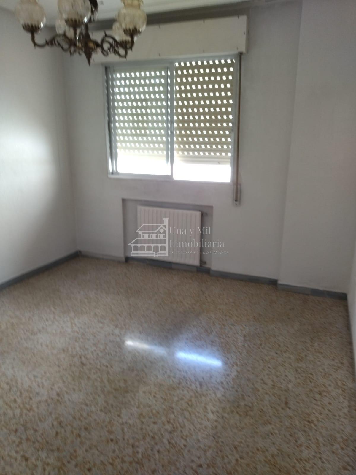 For sale of flat in Salamanca