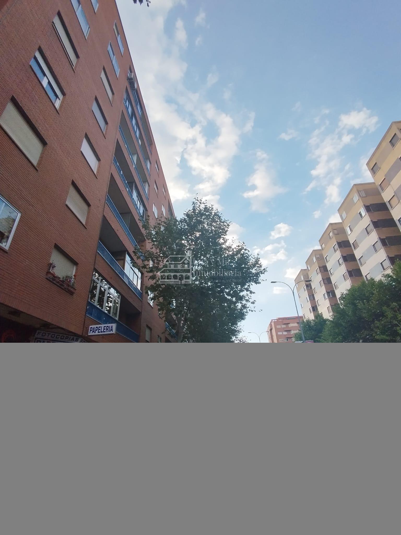 For sale of flat in Salamanca