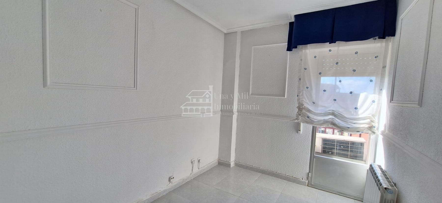 For sale of flat in Salamanca