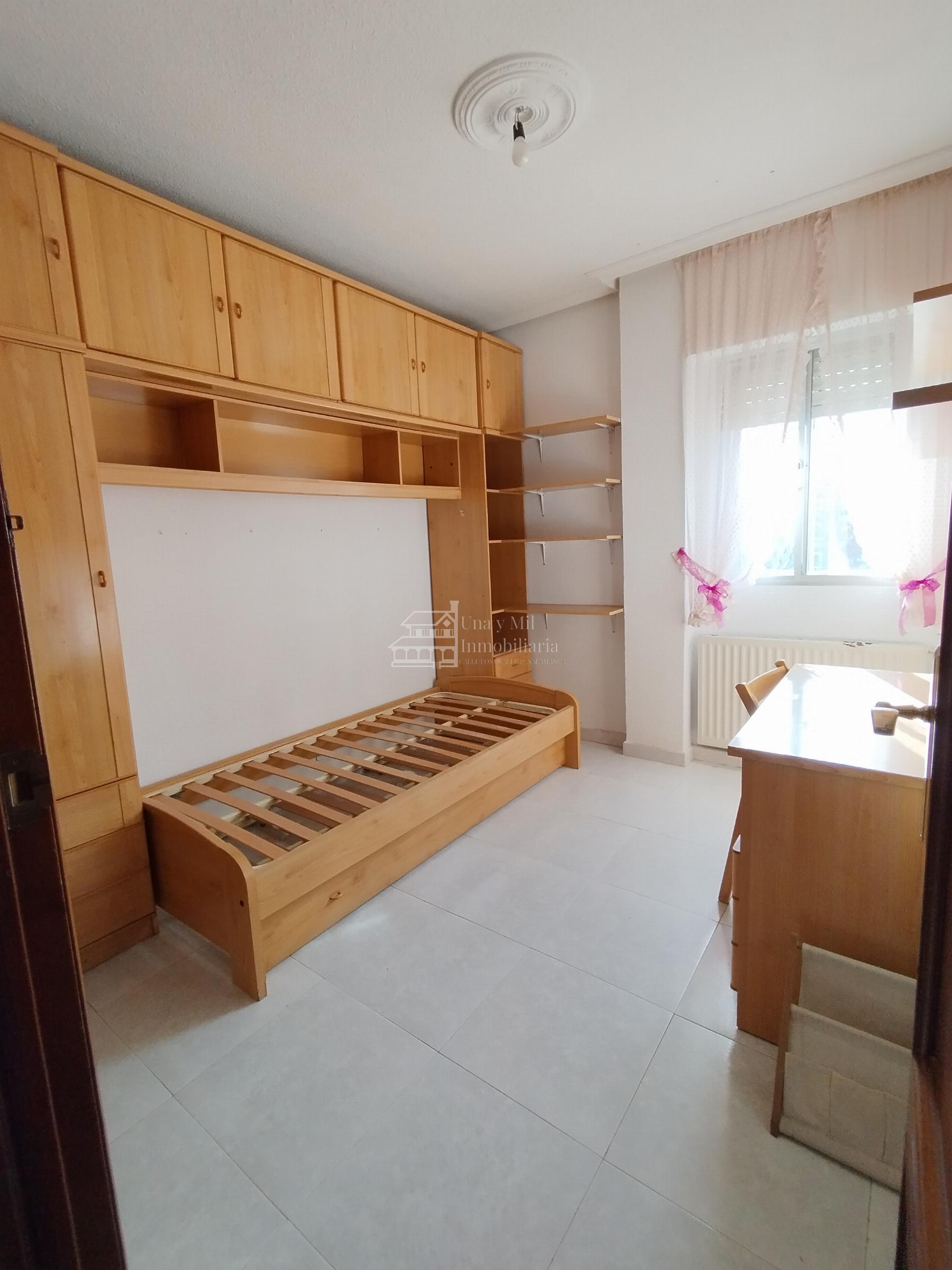For sale of flat in Salamanca