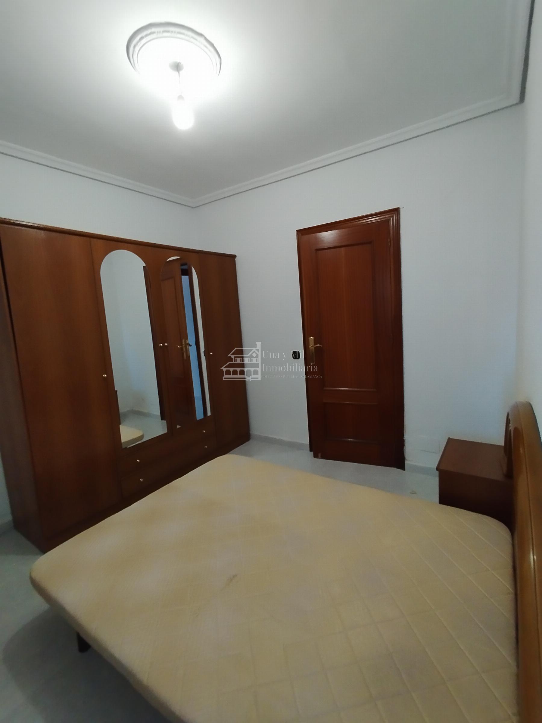 For sale of flat in Salamanca