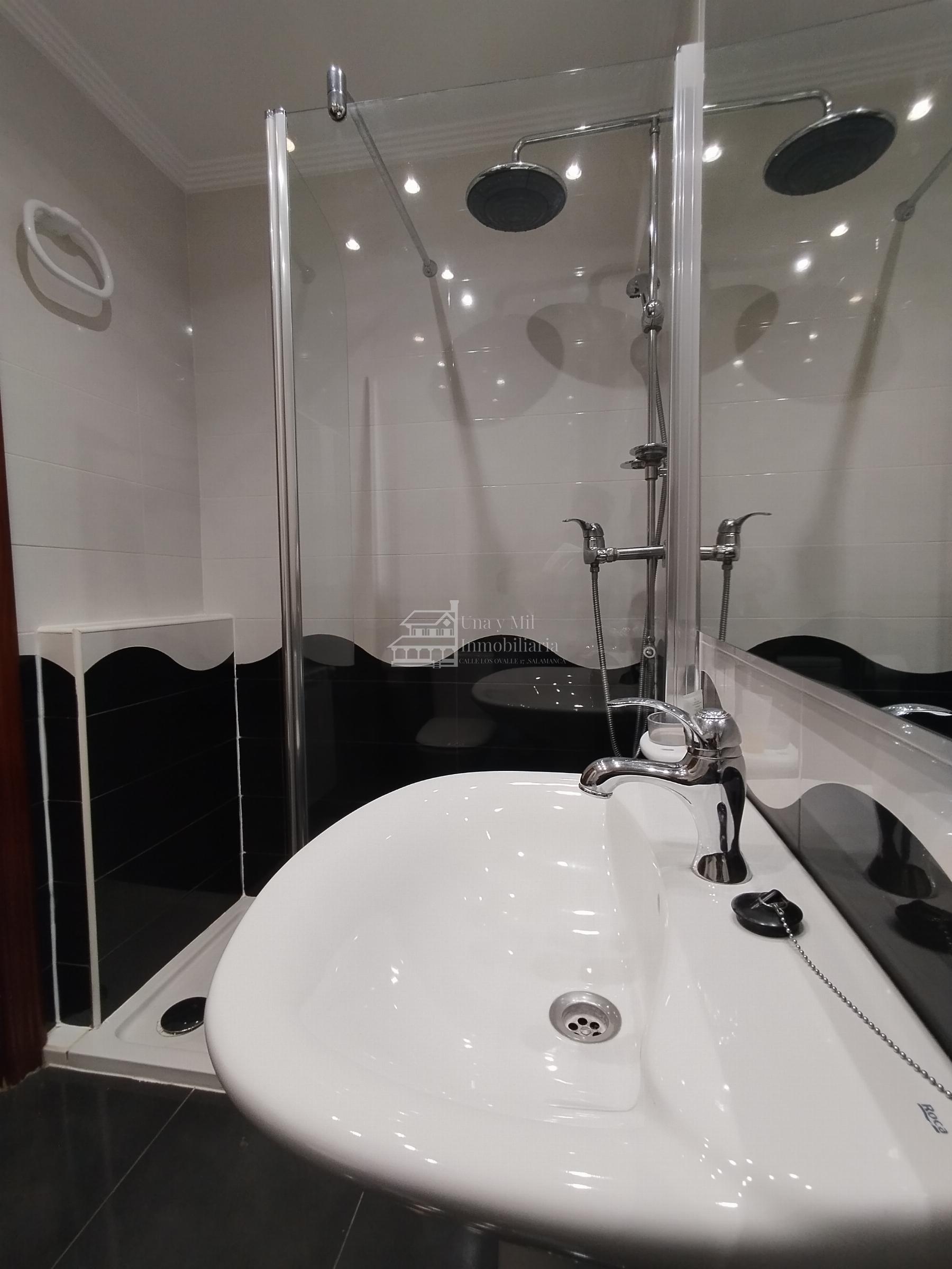 For sale of flat in Salamanca