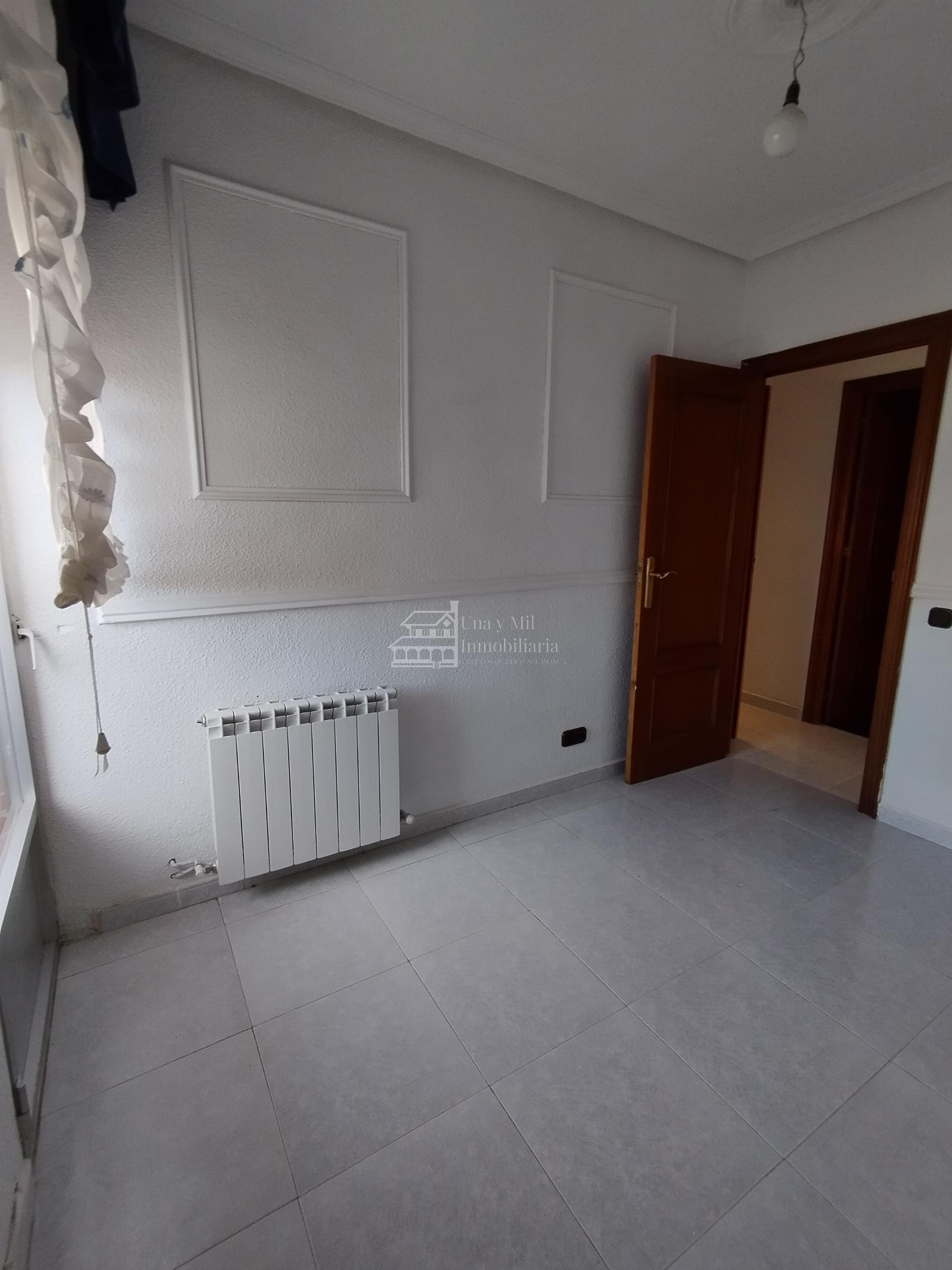 For sale of flat in Salamanca