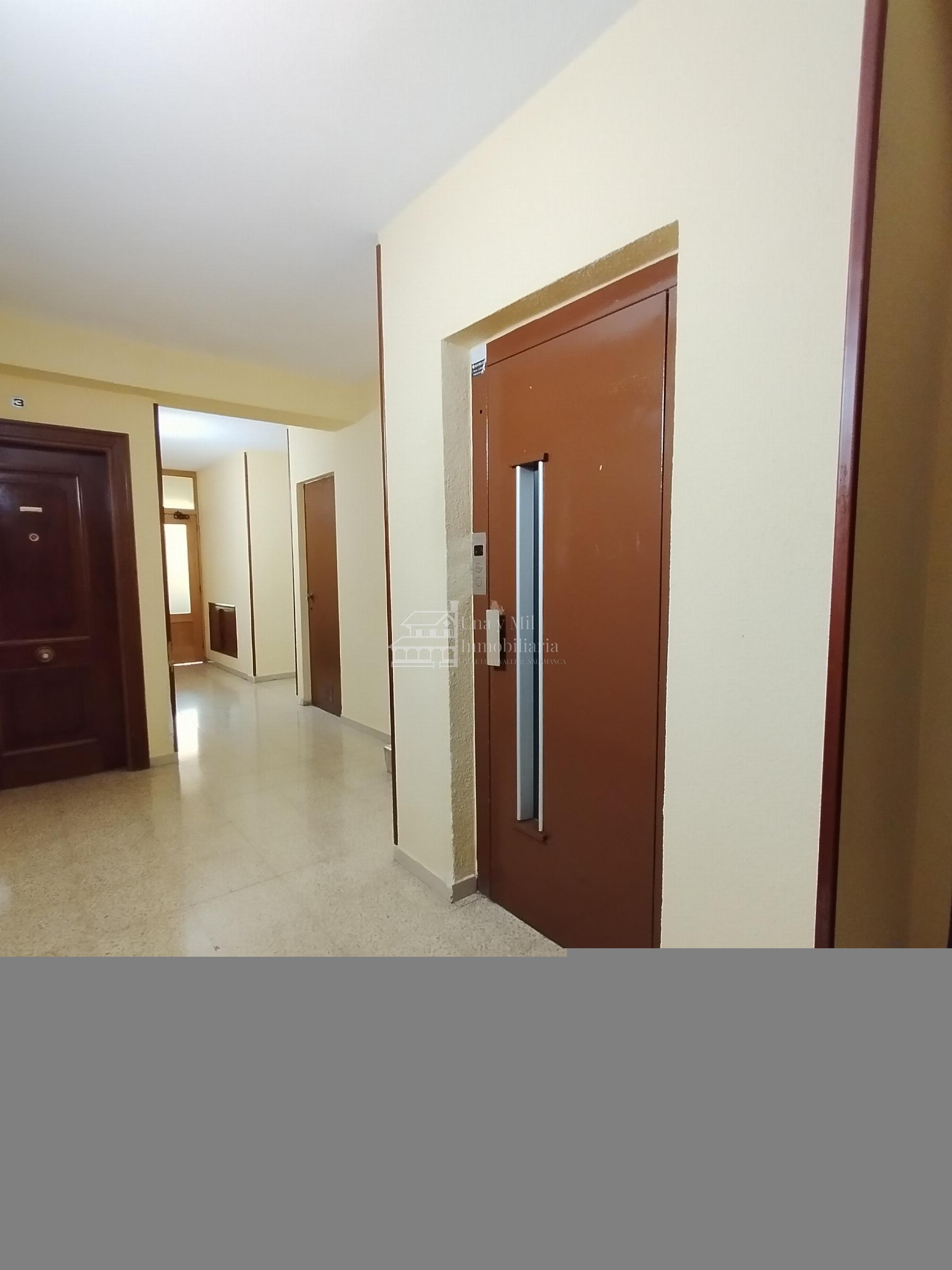 For sale of flat in Salamanca
