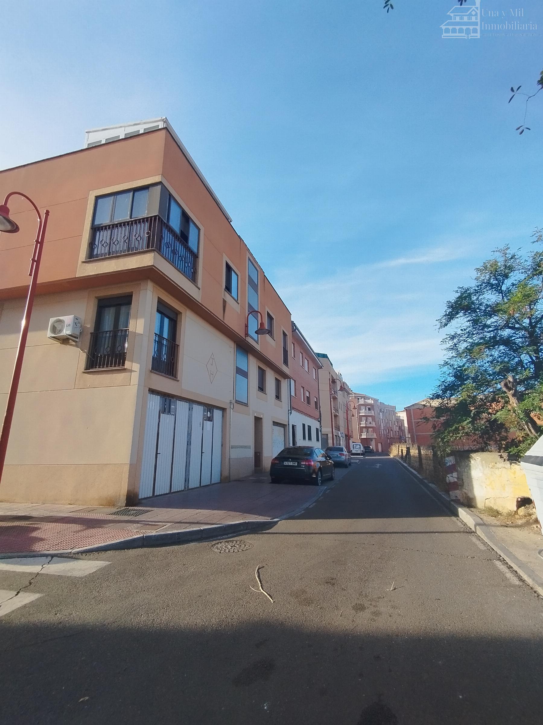 For sale of flat in Santa Marta de Tormes