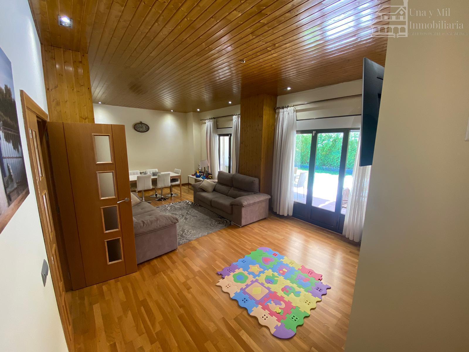 For sale of chalet in Villamayor