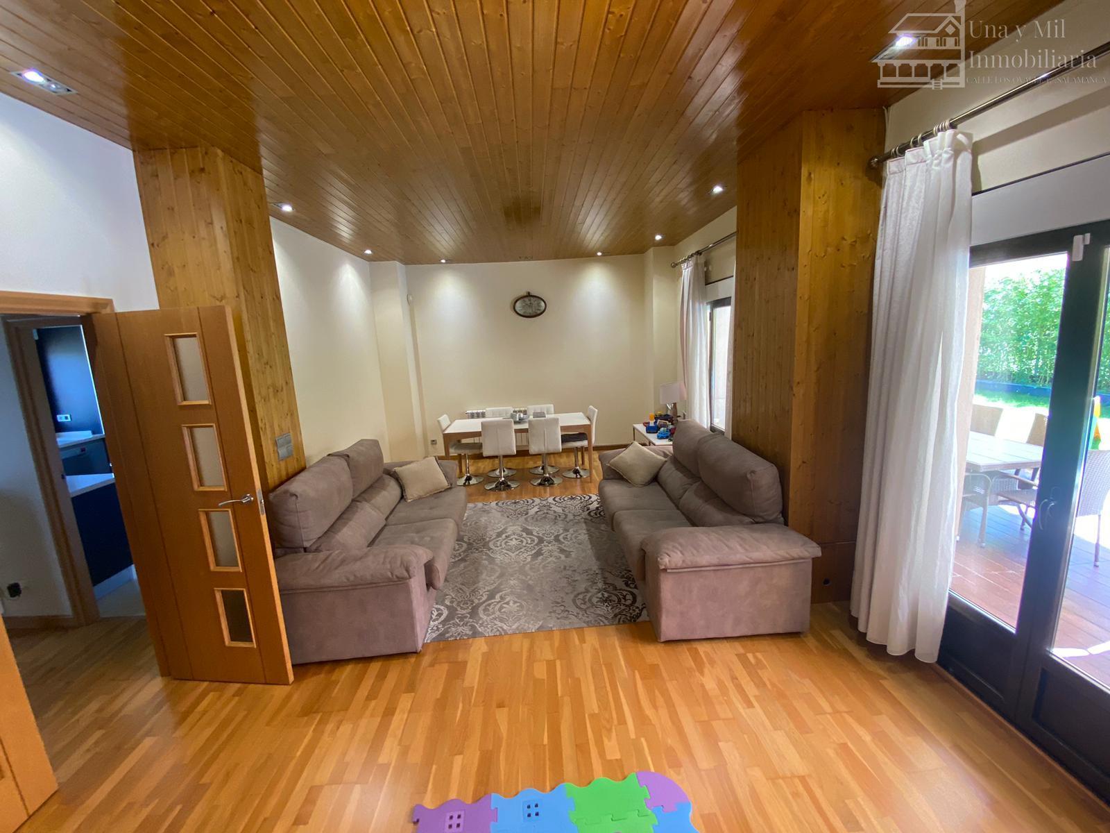 For sale of chalet in Villamayor