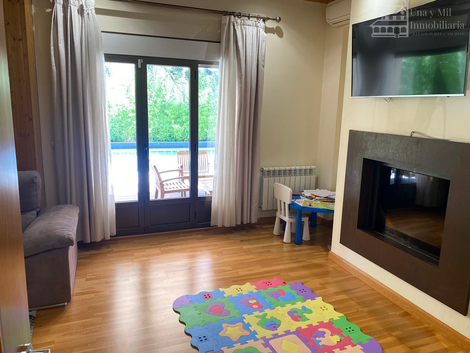 For sale of chalet in Villamayor