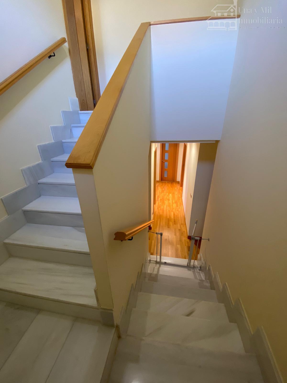 For sale of chalet in Villamayor