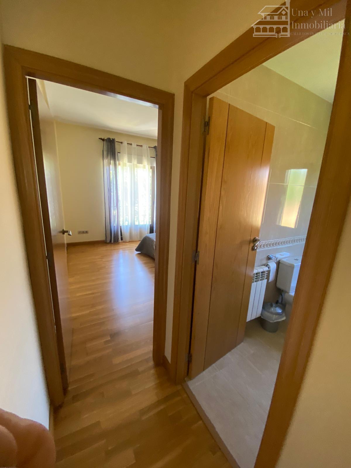 For sale of chalet in Villamayor