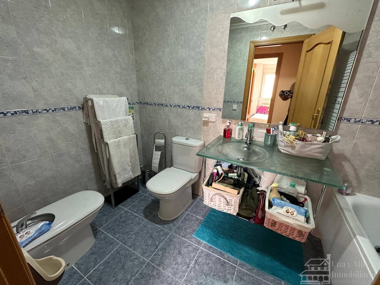 For sale of flat in Carbajosa de la Sagrada