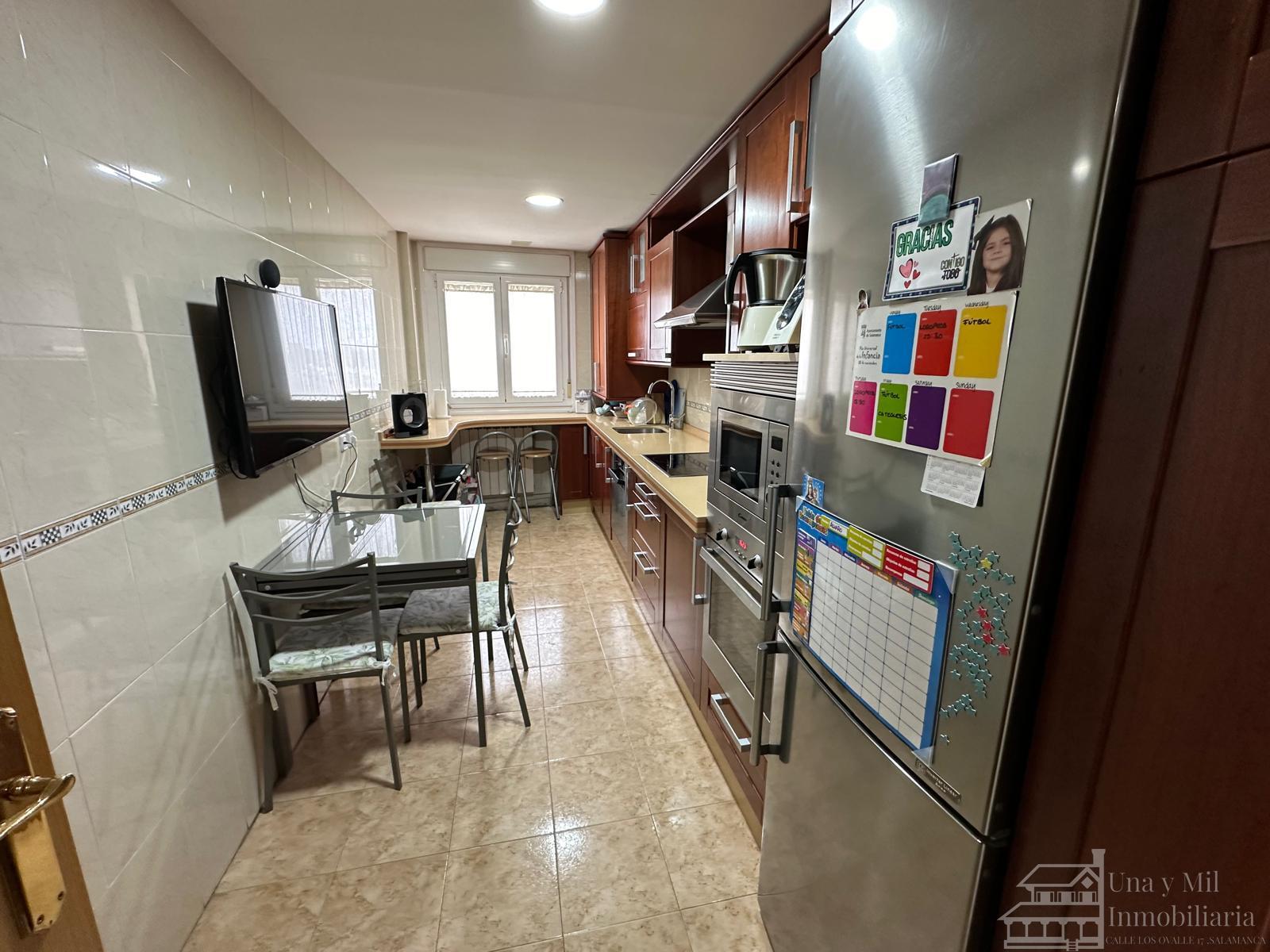 For sale of flat in Carbajosa de la Sagrada