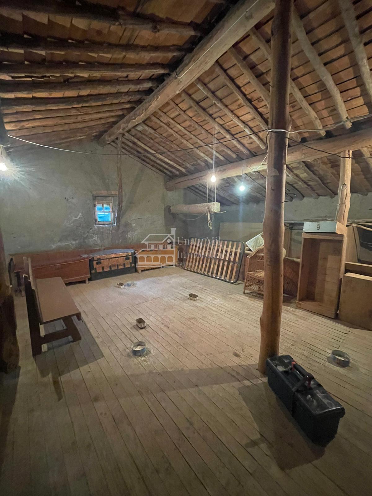 For sale of house in Gallegos de Solmirón
