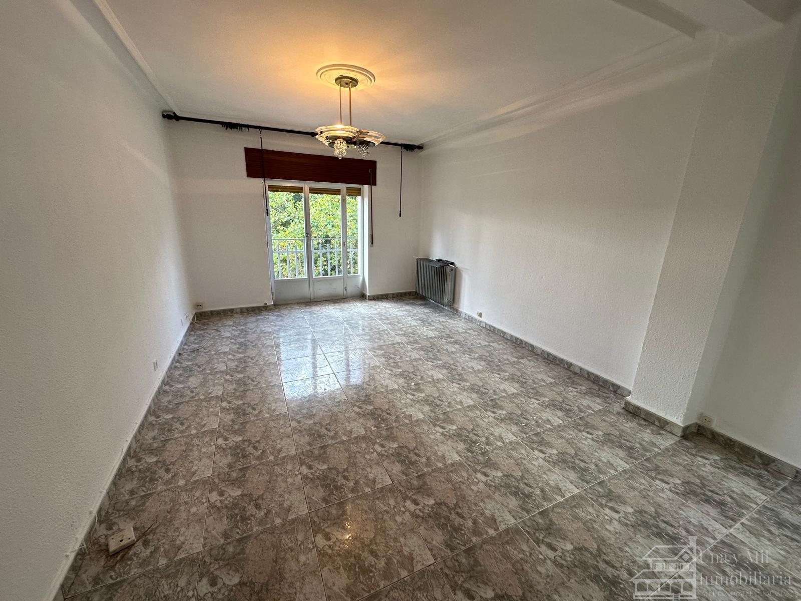 For sale of flat in Salamanca