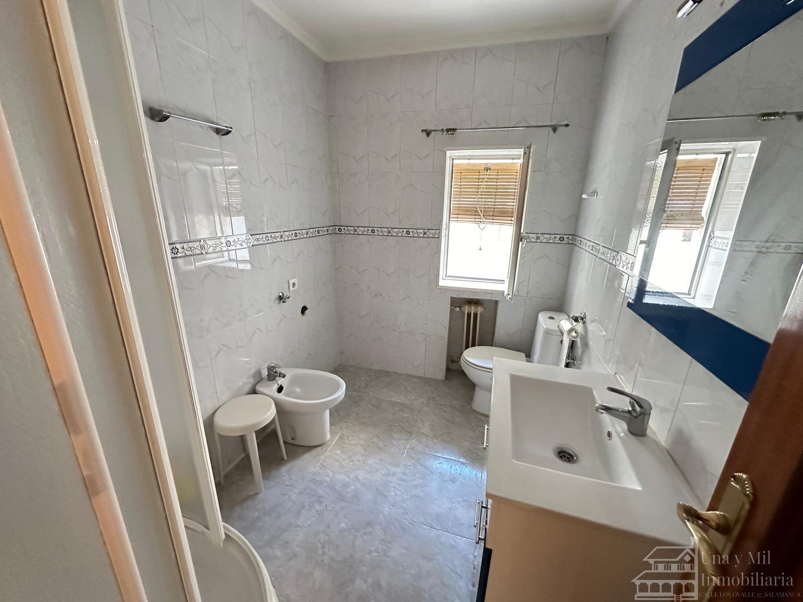 For sale of flat in Salamanca