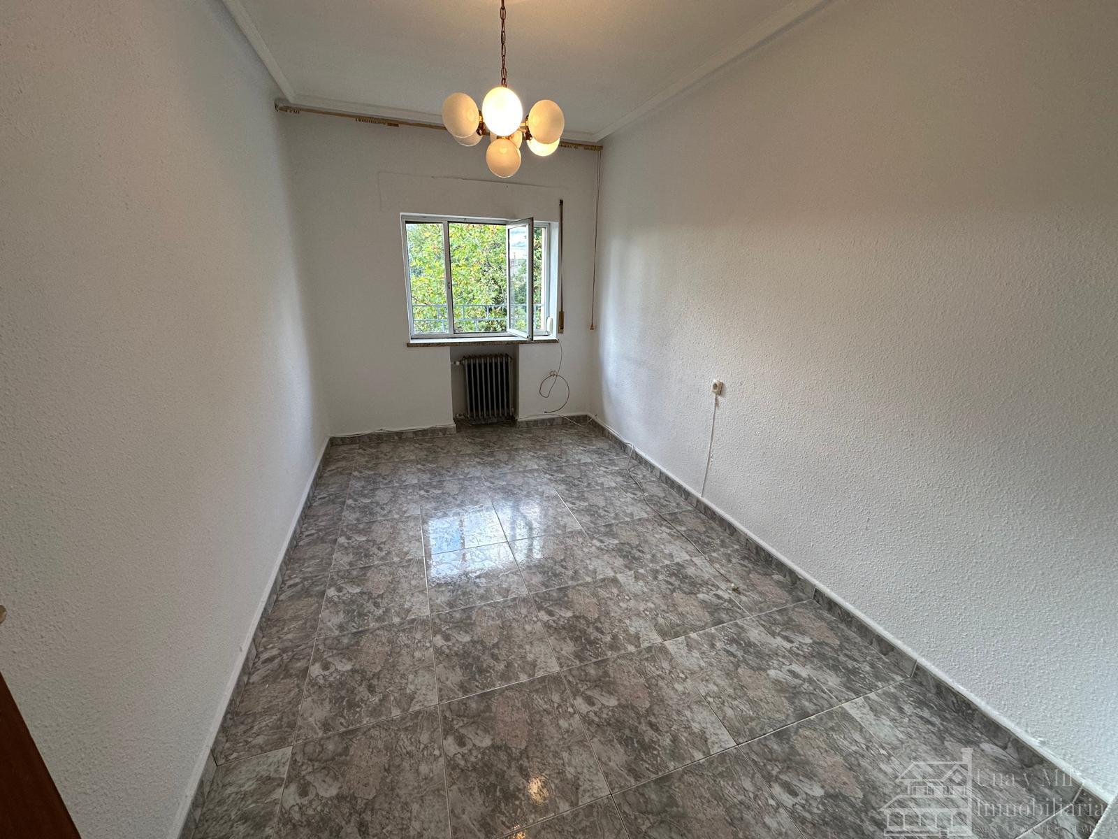 For sale of flat in Salamanca