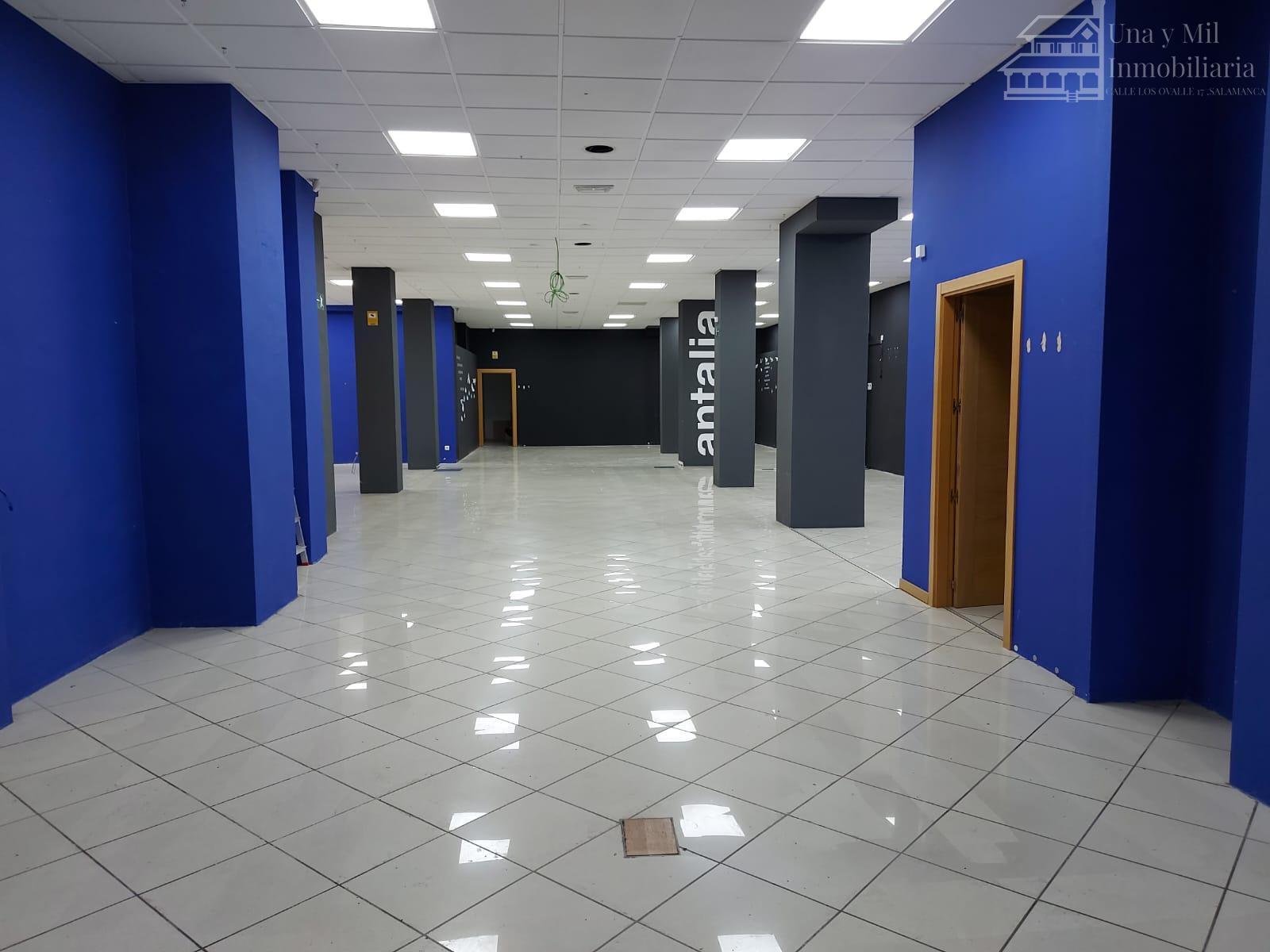 For sale of commercial in Salamanca