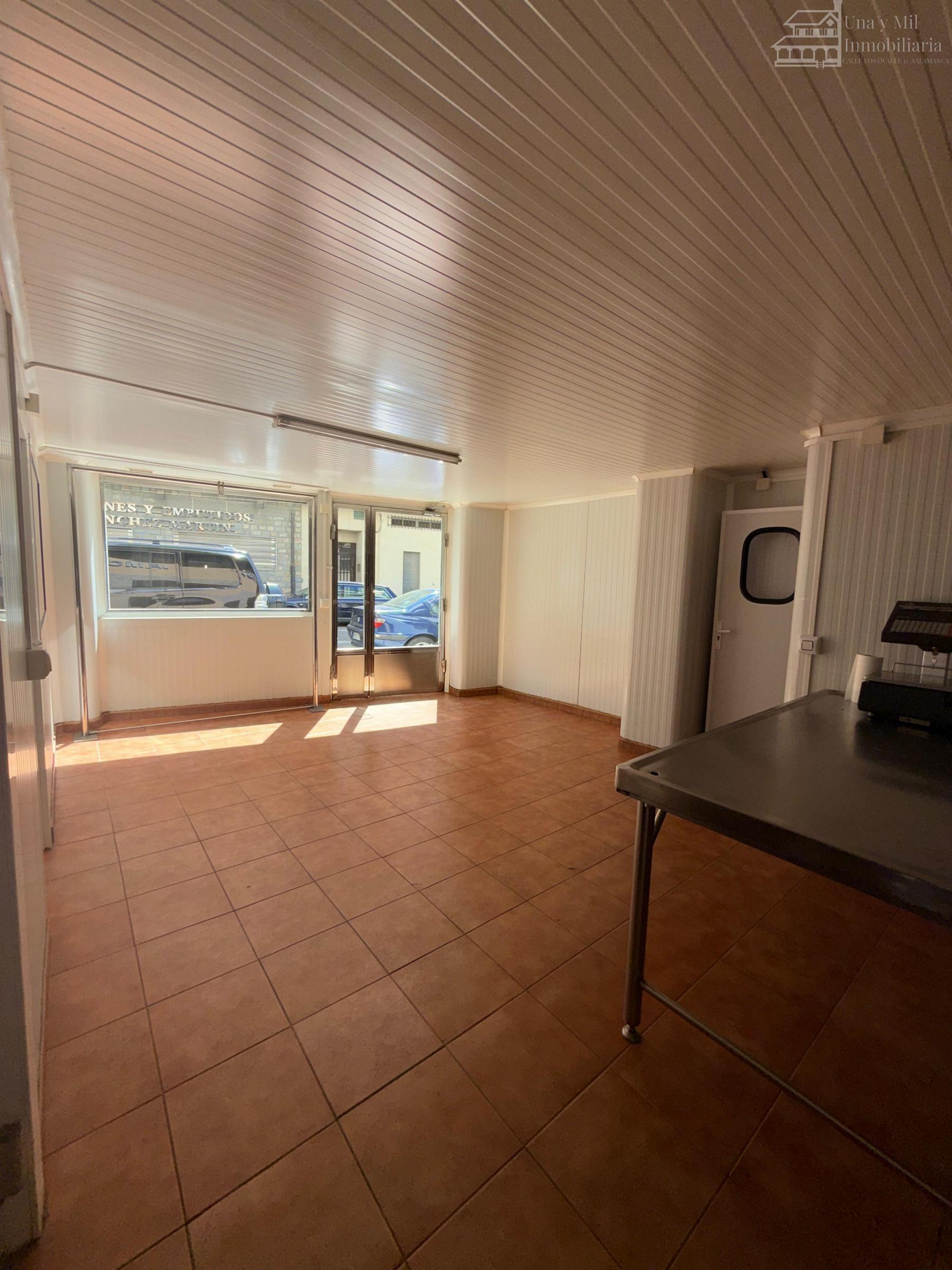 For sale of industrial plant/warehouse in Guijuelo