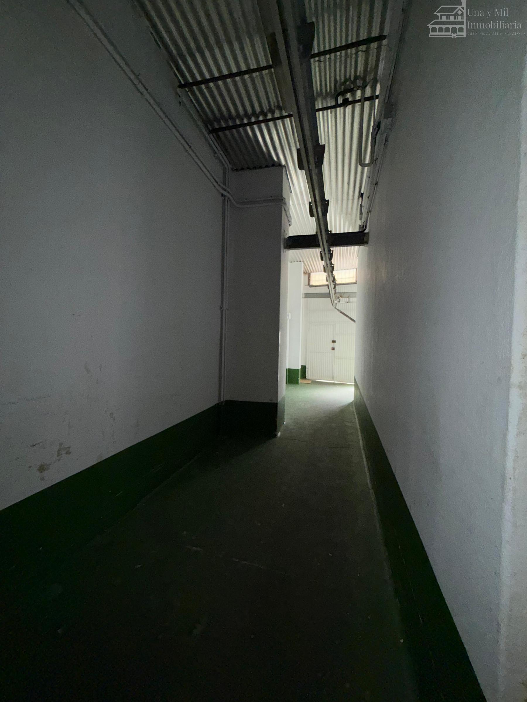 For sale of industrial plant/warehouse in Guijuelo