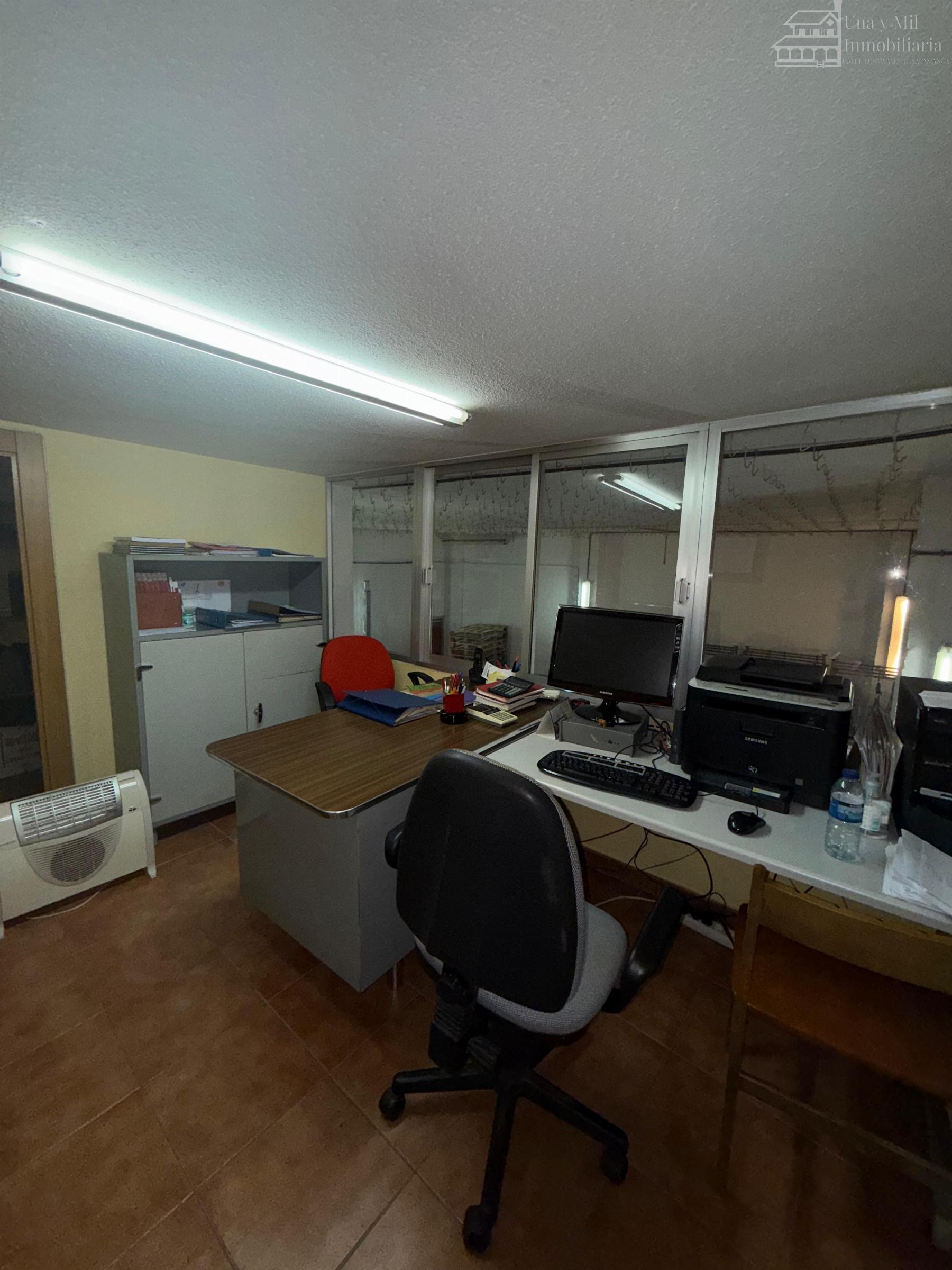 For sale of industrial plant/warehouse in Guijuelo