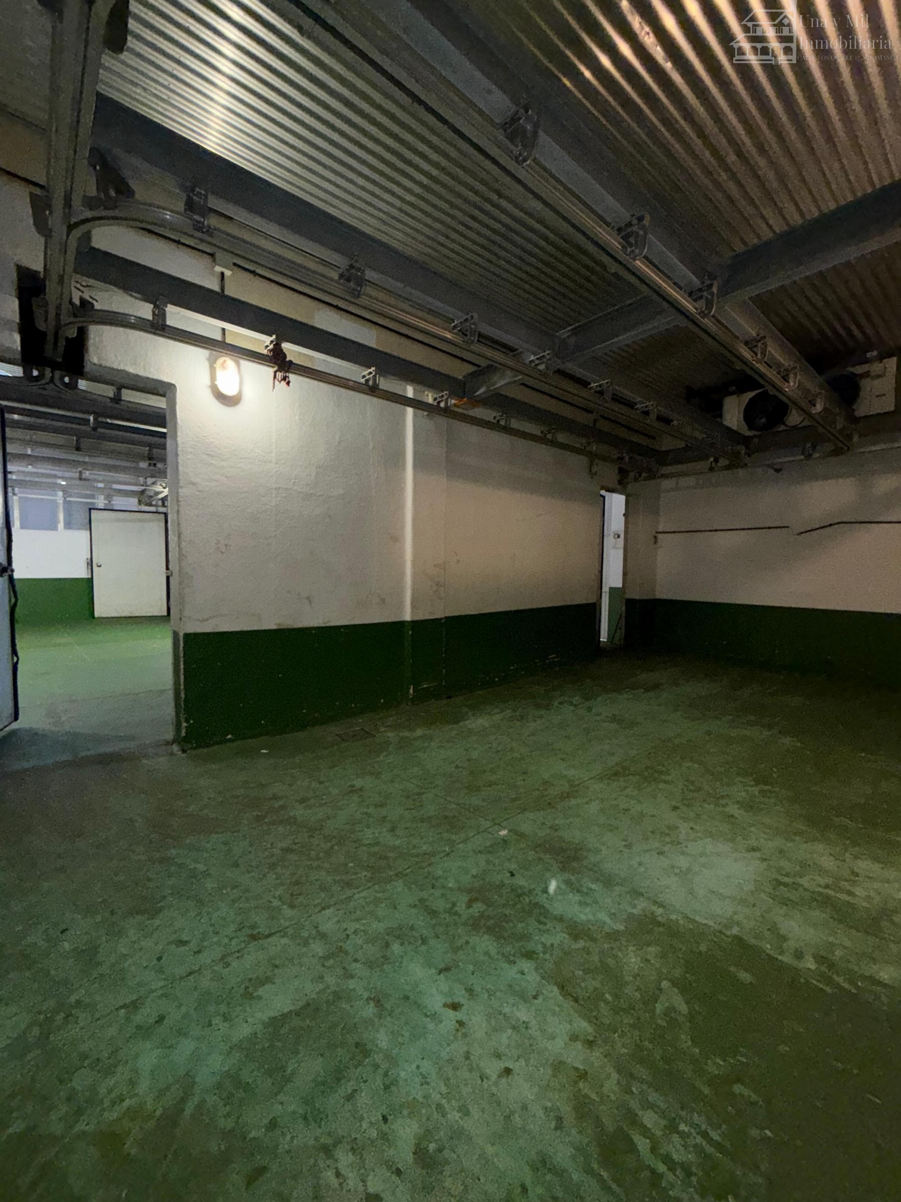 For sale of industrial plant/warehouse in Guijuelo