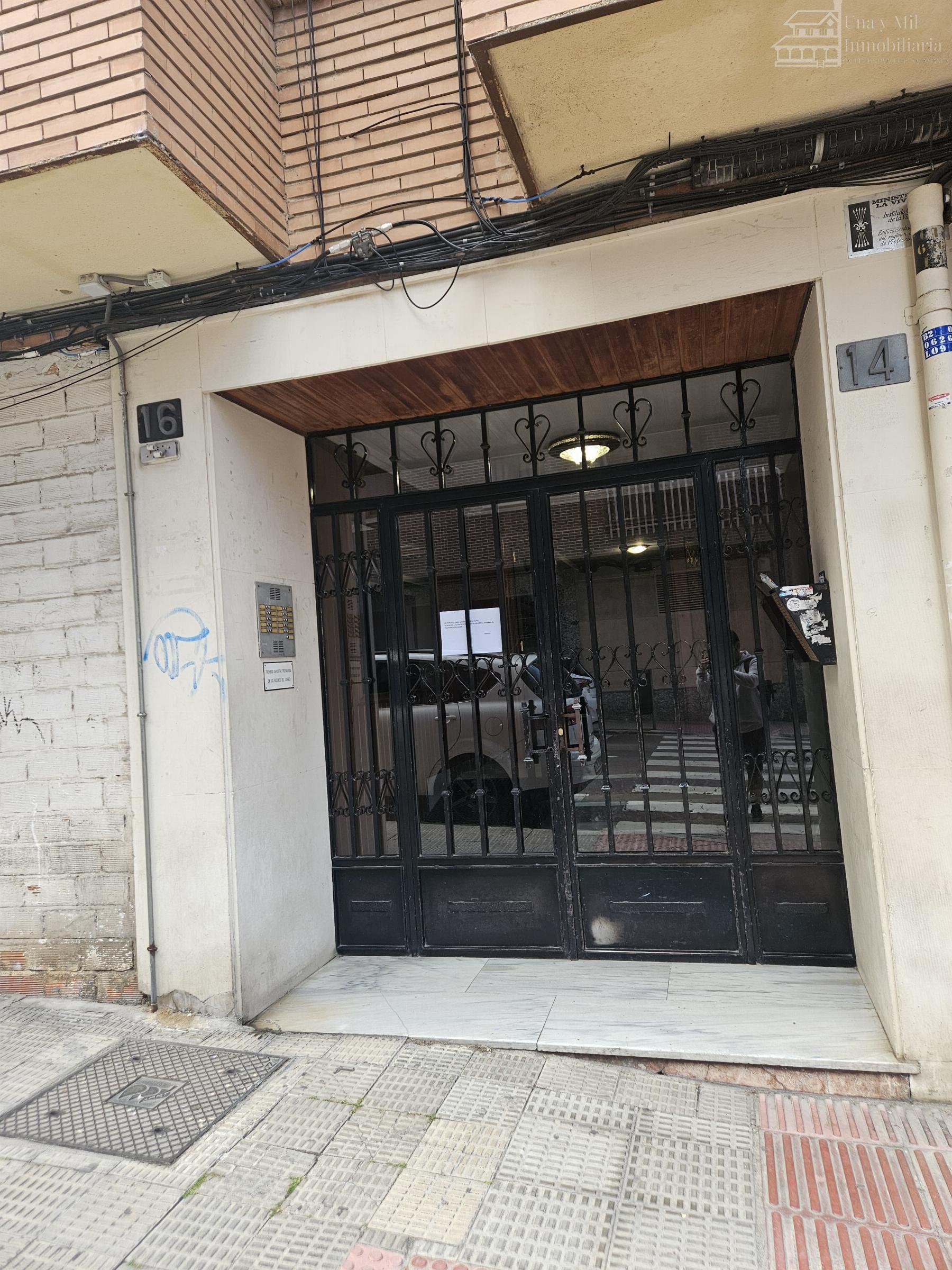For sale of flat in Salamanca