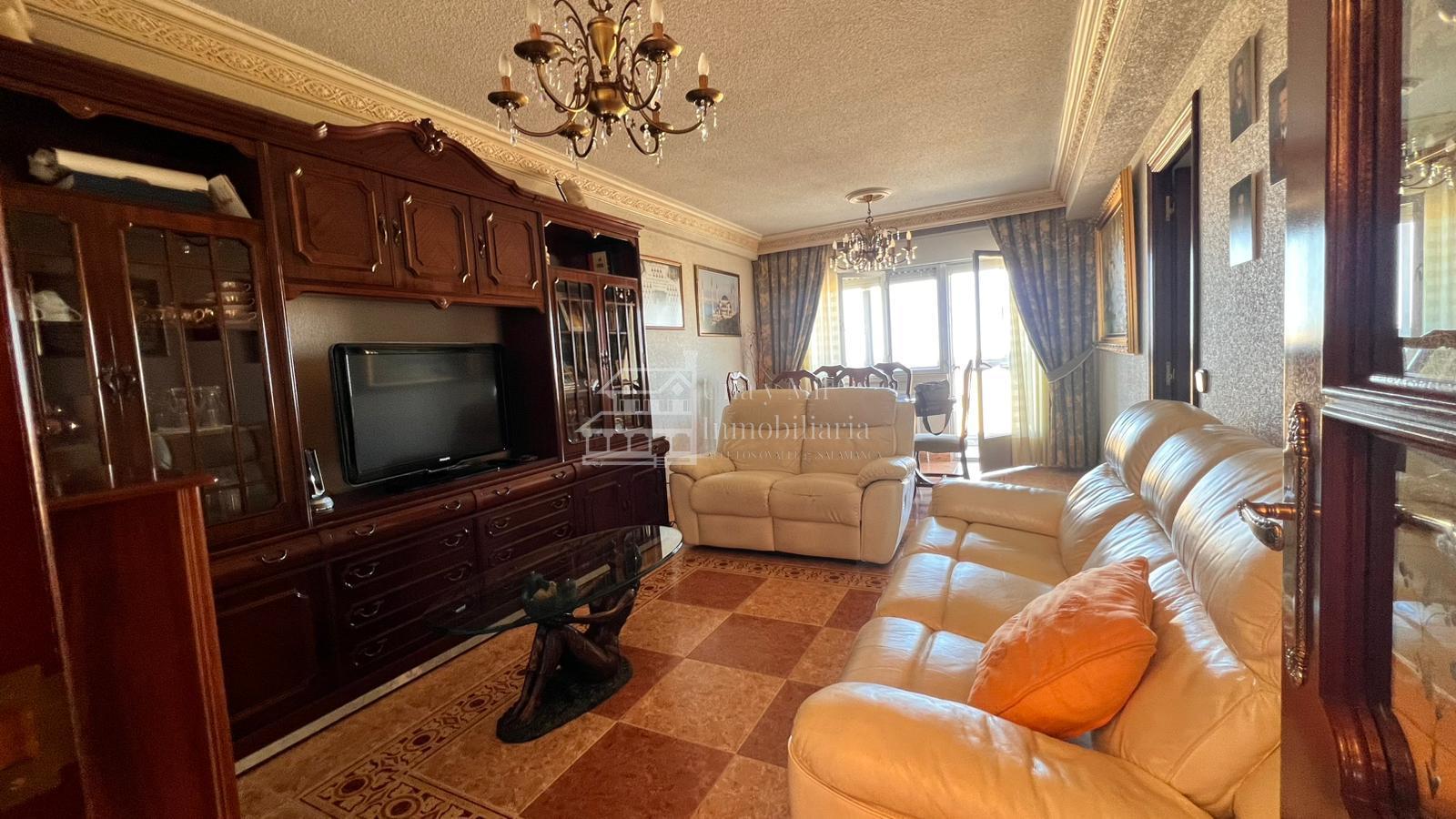 Salón