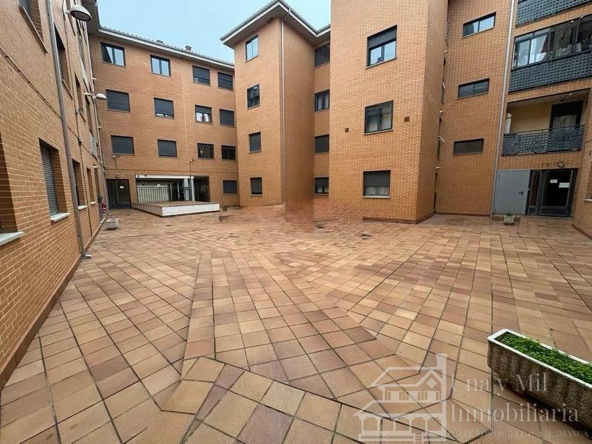 Venta de piso en Castellanos de Moriscos