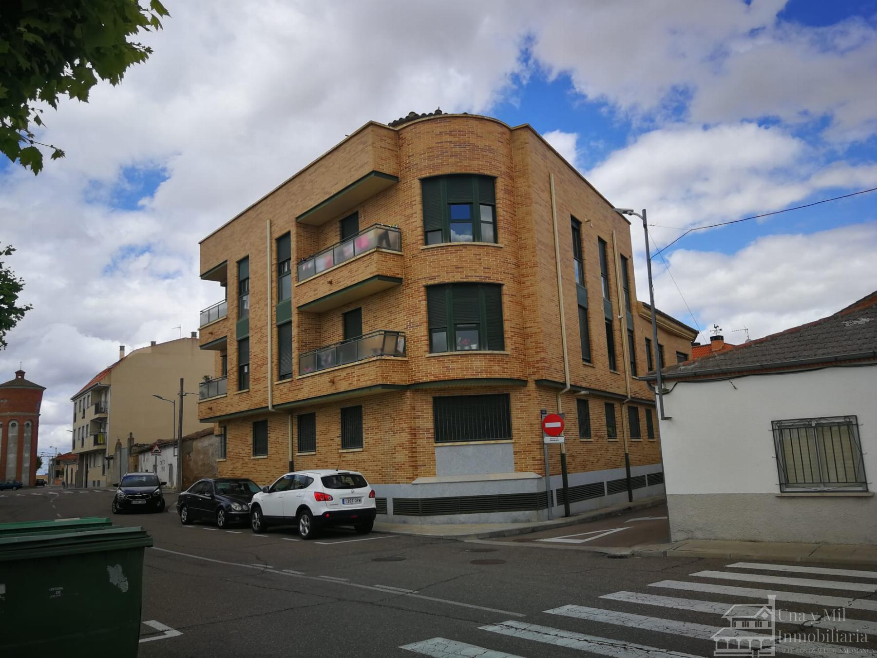 Venta de piso en Villares de la Reina