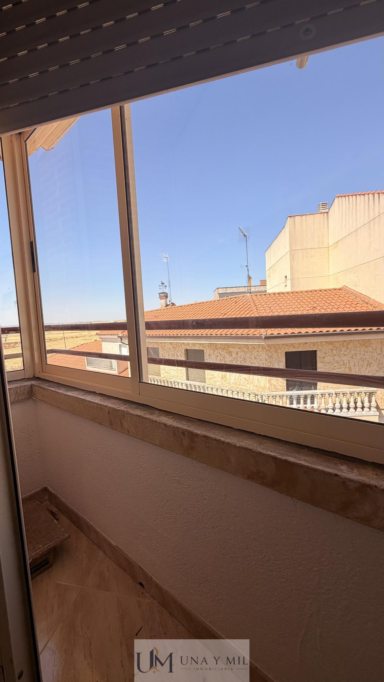 Venta de piso en Villares de la Reina